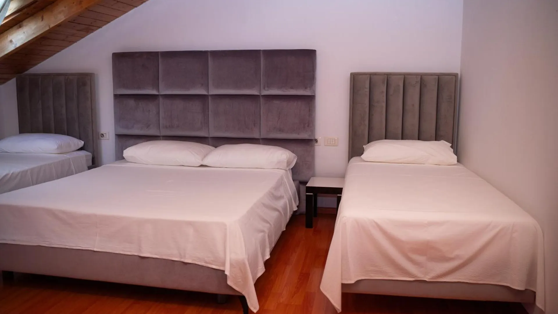 Nomad Duplex Apt Tirane Albania